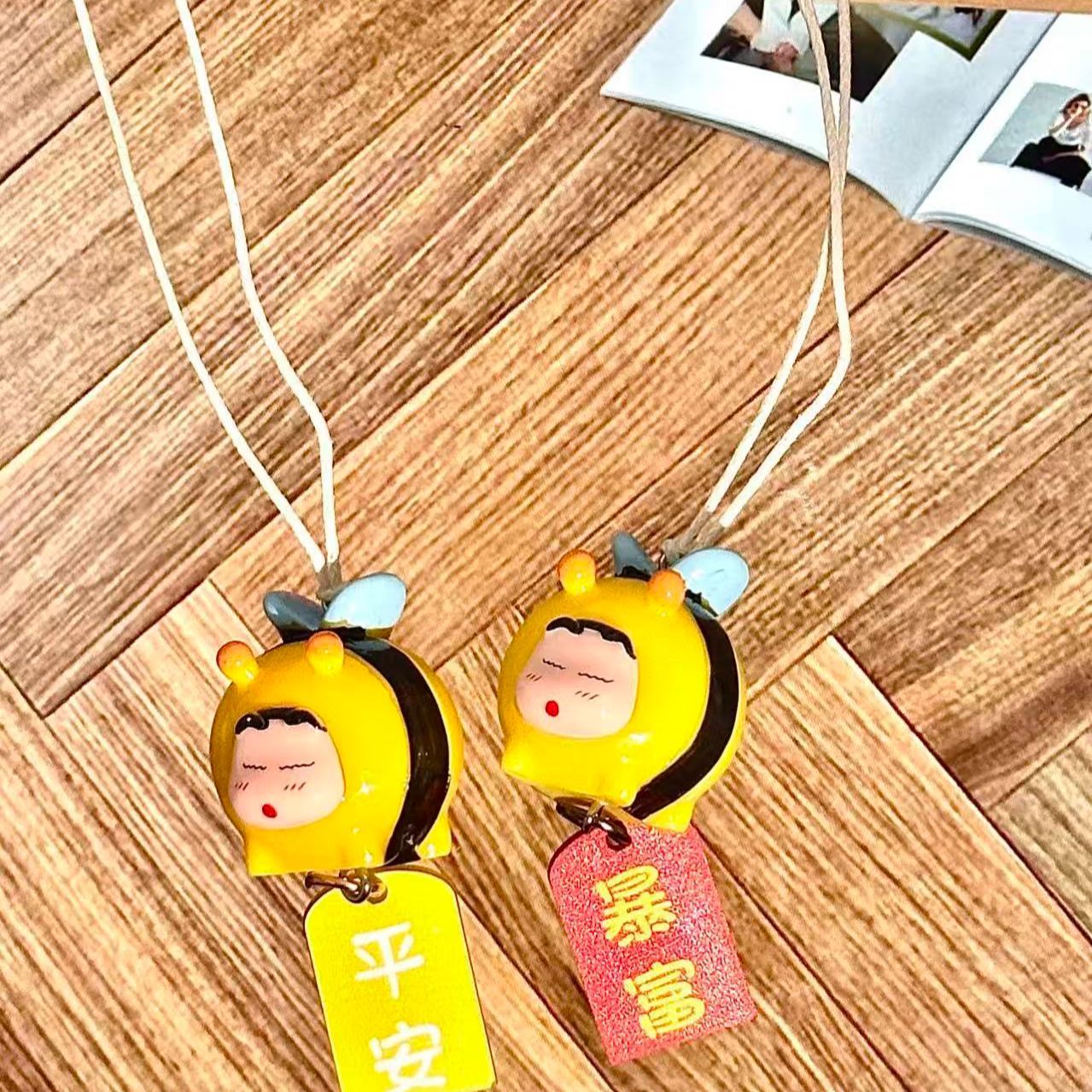 Crayon Shin-chan Bee Cosplay F - đánh giá và giá Tech Car Accessories