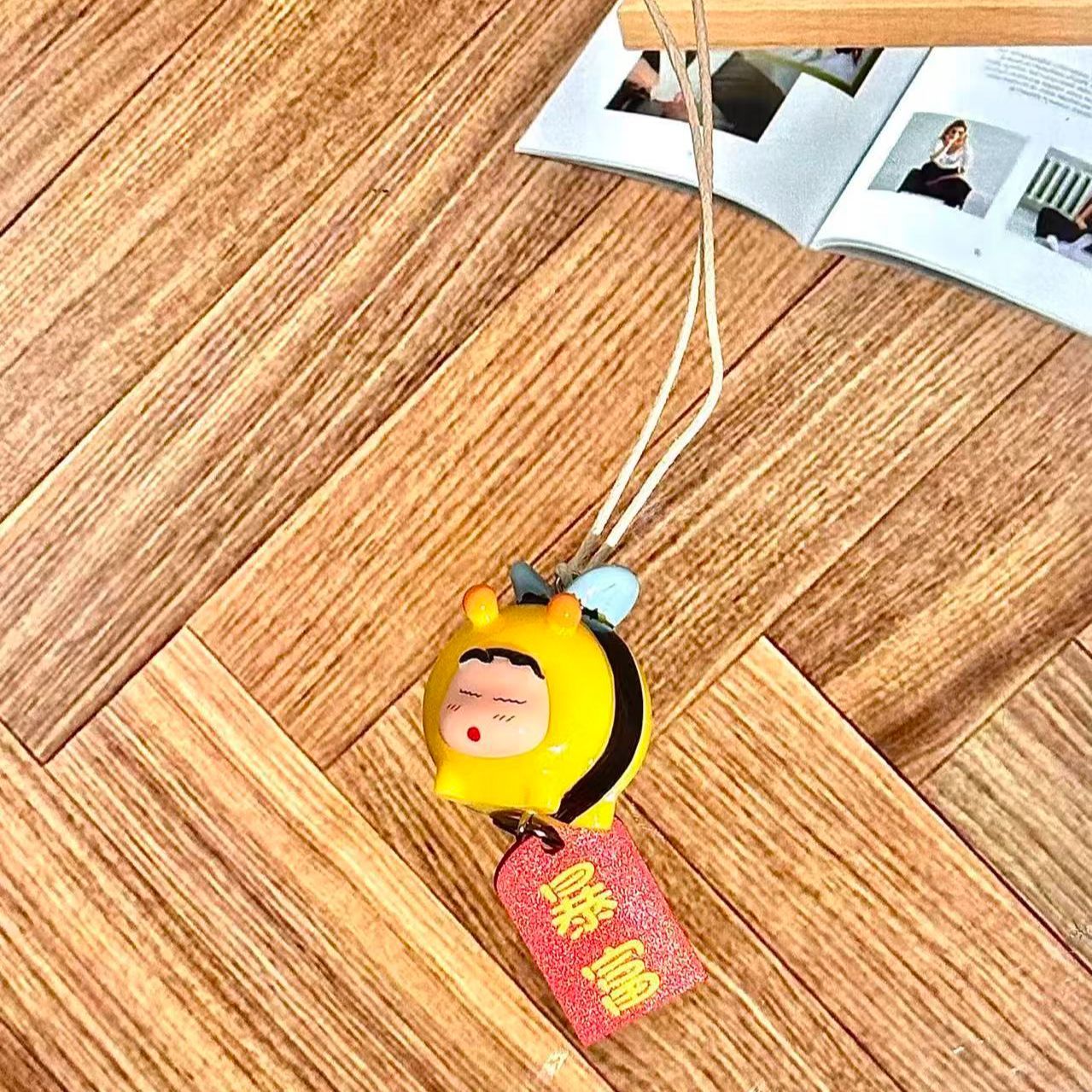 Crayon Shin-chan Bee Cosplay F - đánh giá và giá Tech Car Accessories